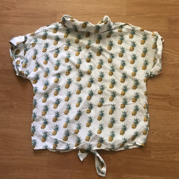 🍍Pineapple Front-Tie Blouse🍍 - Picture 3 of 3